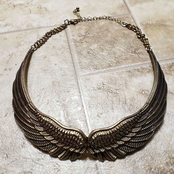 Jewelry - Winged collar necklace